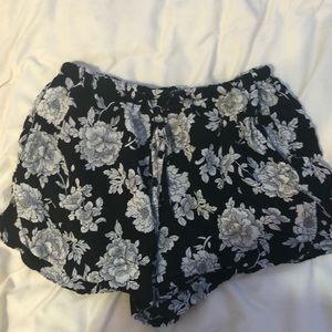 Brandy Melville shorts